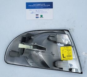 indicatore di direzione fanale originale AUDI  oem 8d0953049a 8d0953049a